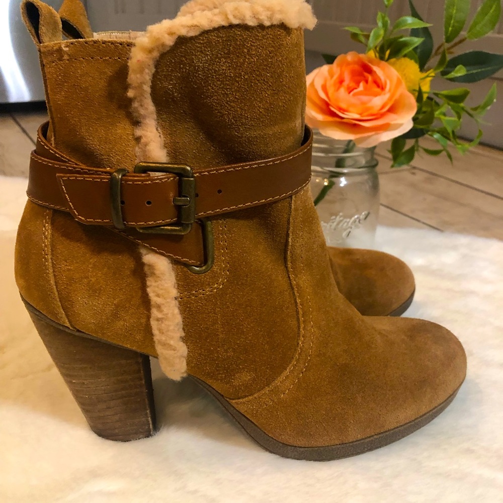 ❤️EUC❤️ SUEDE/SHERPA BOOTIES ❤️SIZE 7 ❤️EUC❤️FALL